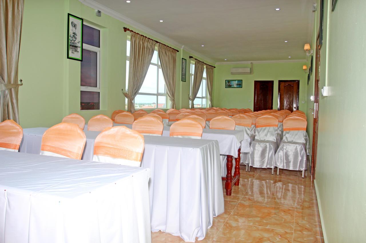 Jasmine Hotel& Sky Bar Battambang Exteriér fotografie