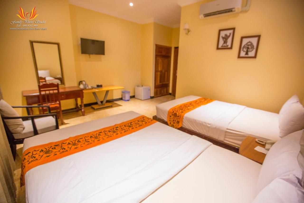 Jasmine Hotel& Sky Bar Battambang Exteriér fotografie
