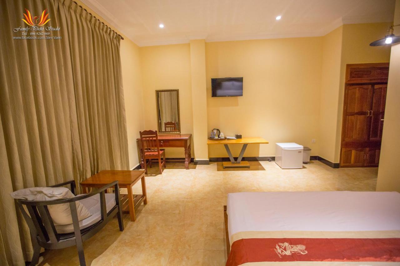 Jasmine Hotel& Sky Bar Battambang Exteriér fotografie