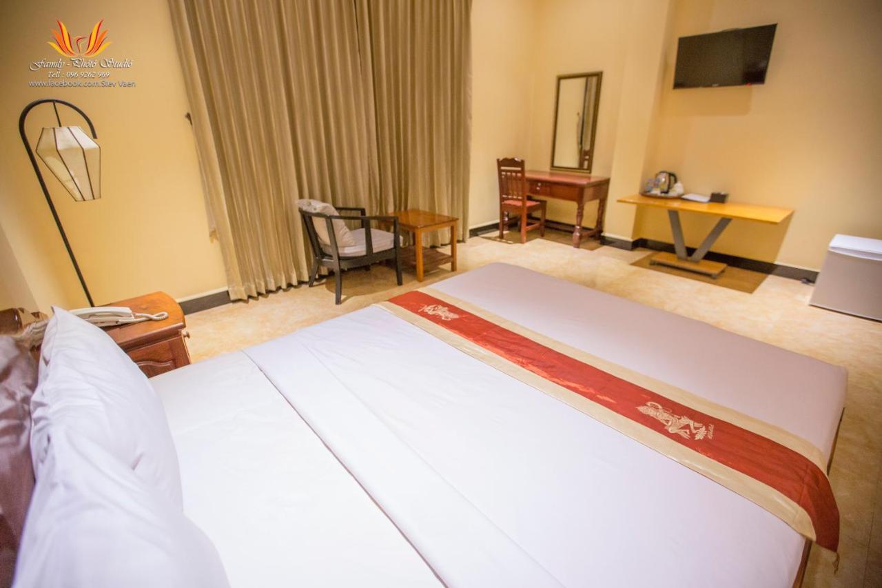 Jasmine Hotel& Sky Bar Battambang Exteriér fotografie